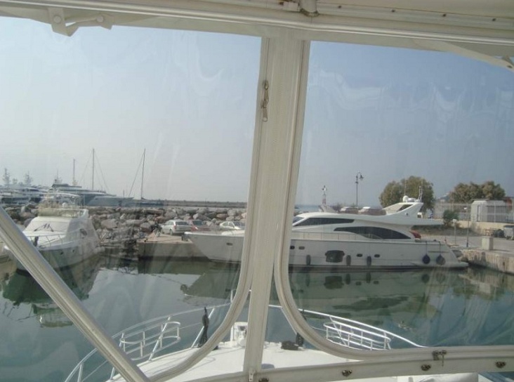 Εξειδικευμένα Διάφανα (Clear Vinyl) & Φερμουάρ