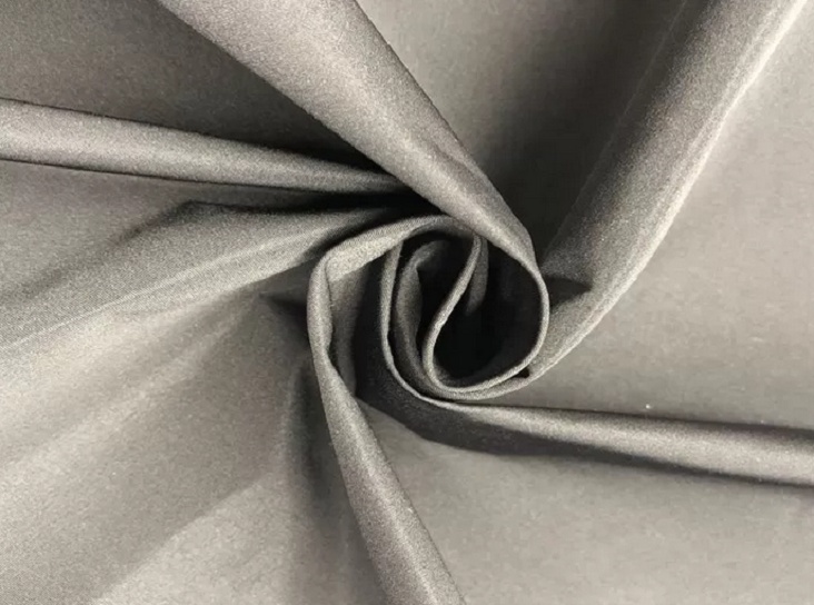 Υφάσματα High-Tech & UV Προστασία